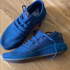 Men’s New Balance knit tennis shoes